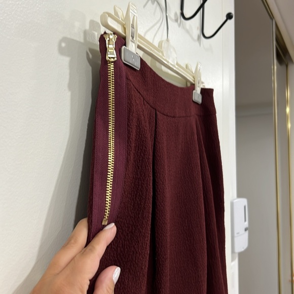 Mackage burgundy skirt - Picture 4 of 6
